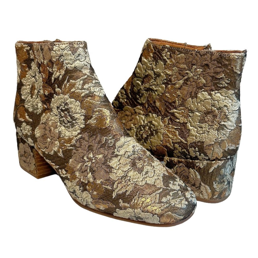 Gentle Souls by Kenneth Cole Ella Gold Tapestry Boots